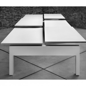 PLATEAU TABLE